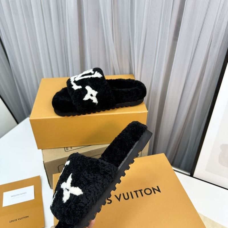 Louis Vuitton Slippers